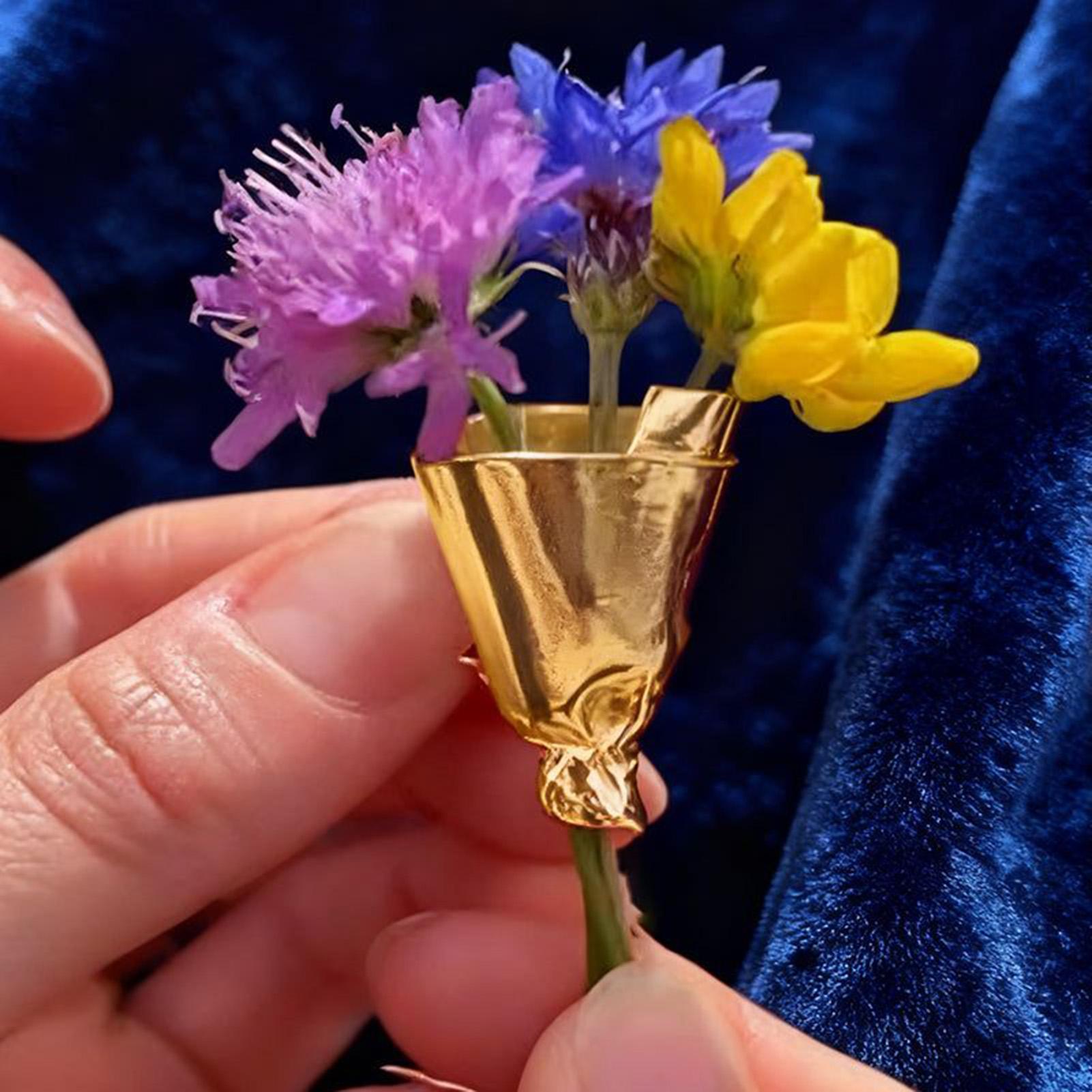 Clip de bouquet de fleurs en a - Travel Accessories India avis et prix